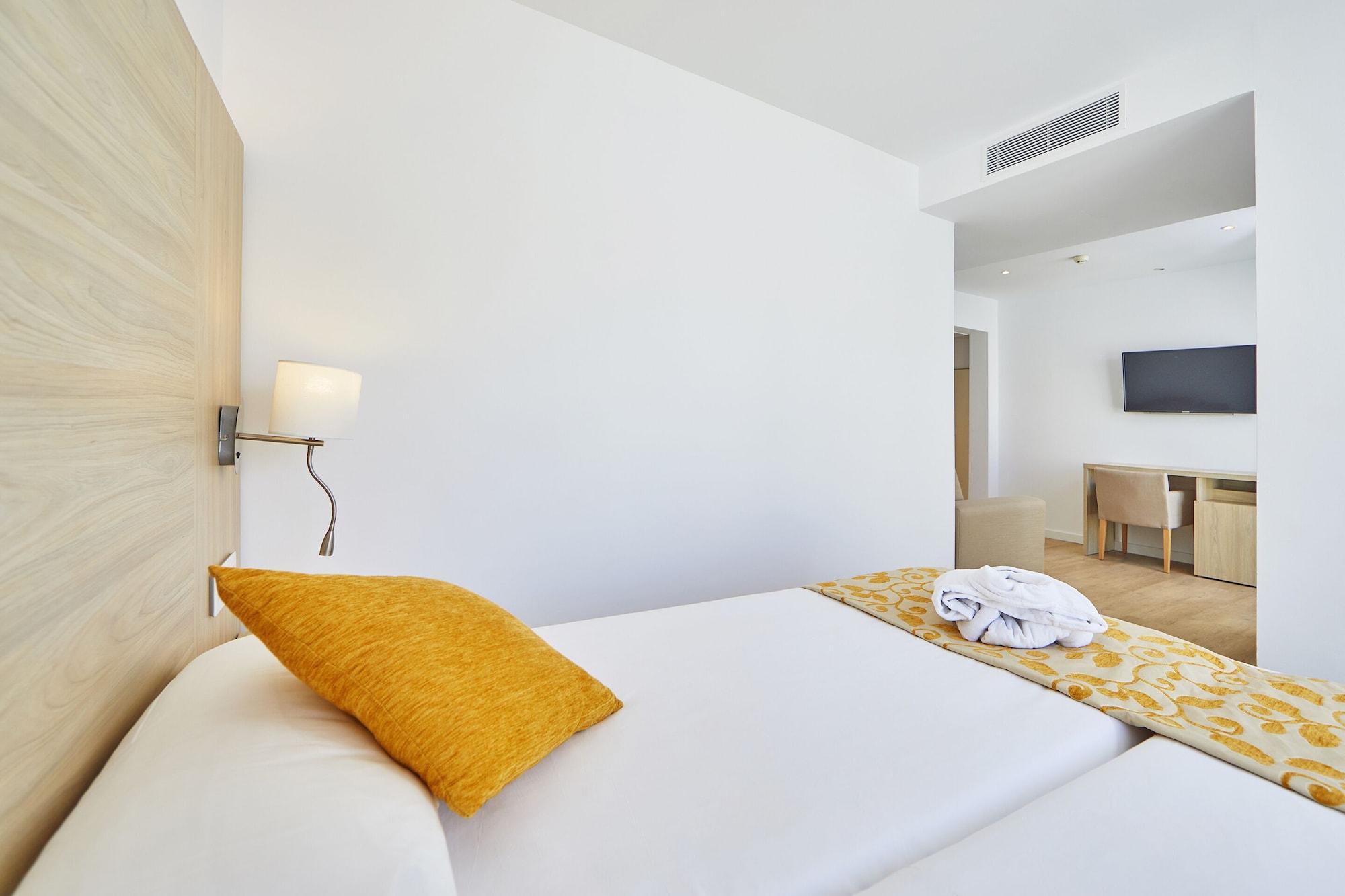 Hotel Ilusion Moreyo - Adults Only กาลาโบนา ภายนอก รูปภาพ